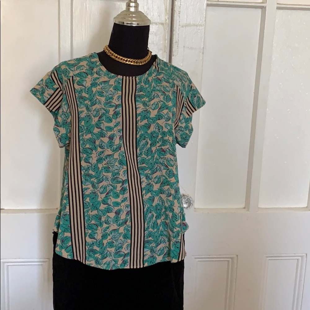 100% Poly printed short sleeve blouse